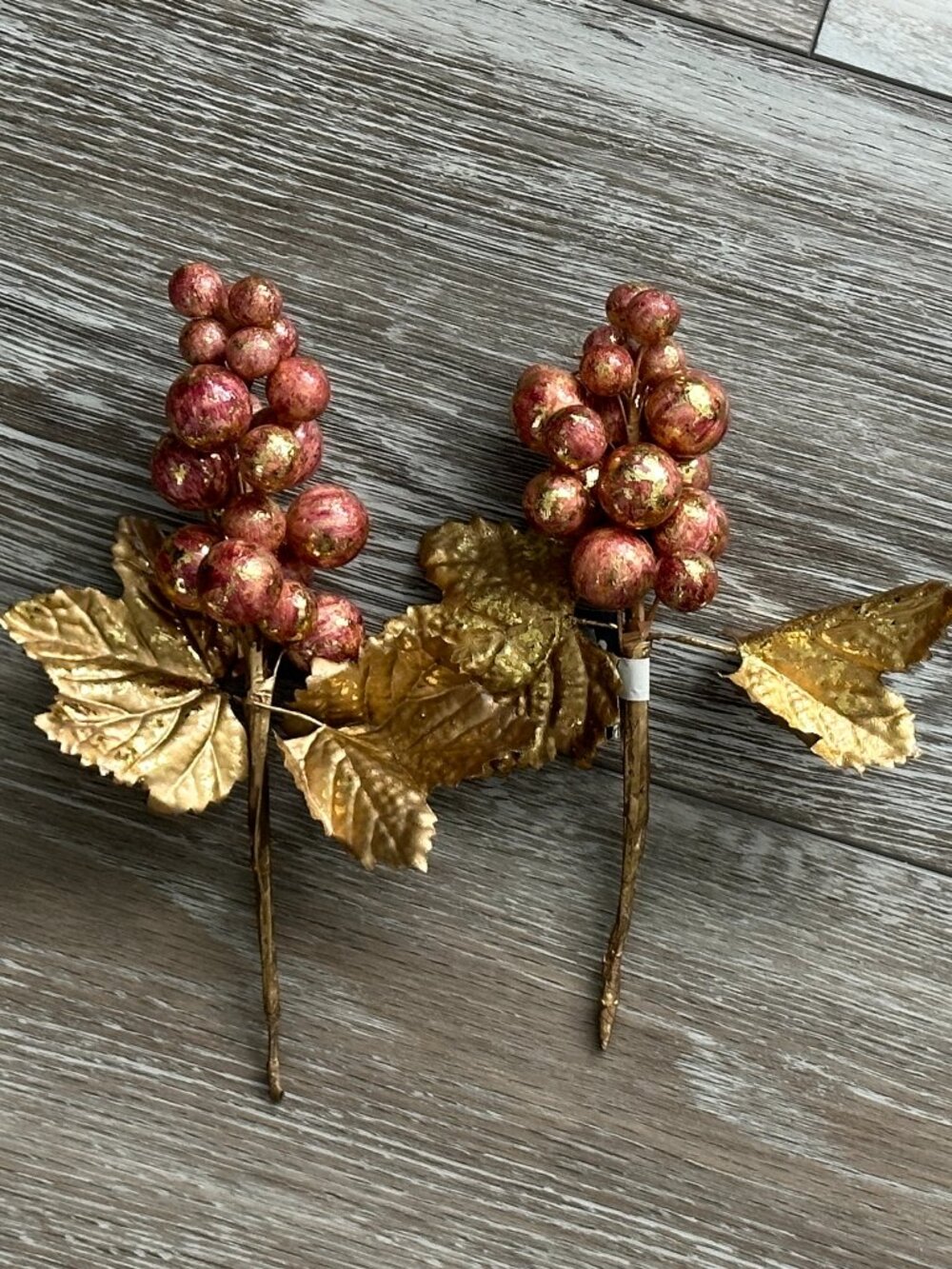 NWT Lark Silk Florals Metallic Gold Leaves & Berry Picks Holiday Christmas